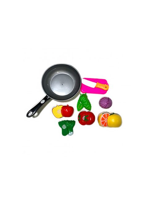 Детски тиган и хранителни продукти за рязане