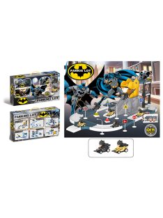 Детски паркинг с писта за спускане и две коли